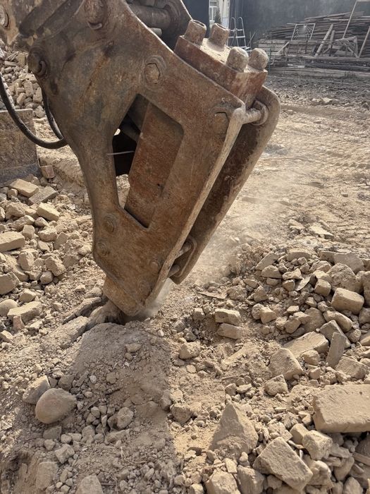 Hunday malotok edyal turibdi