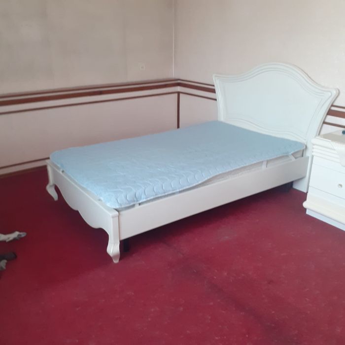 продается кровать