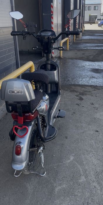 Продам скутер ск8, 600 ватт