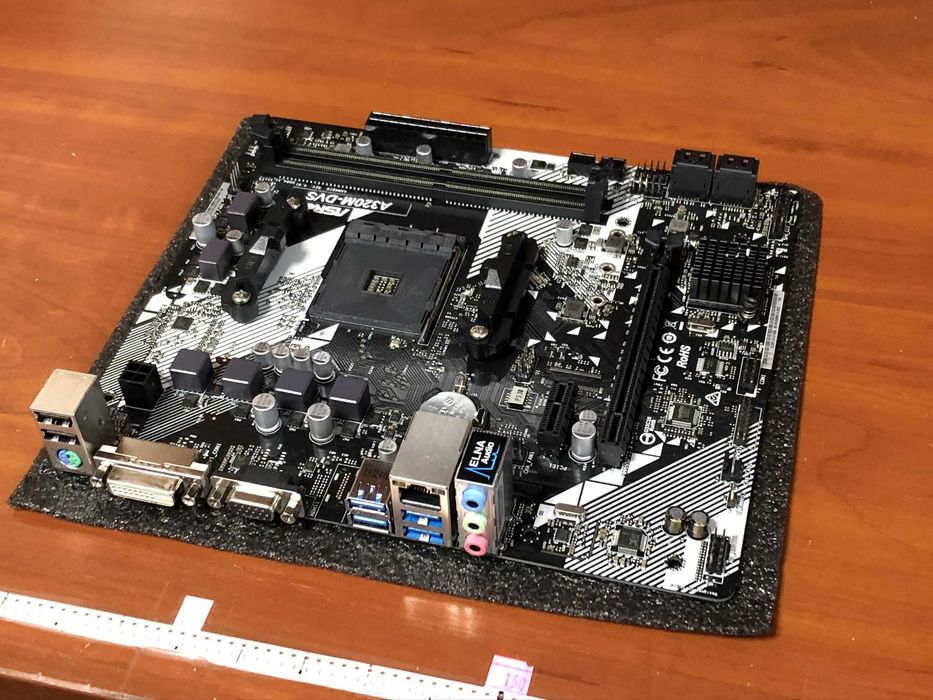 Комплект Ryzen 5 1600 + A320