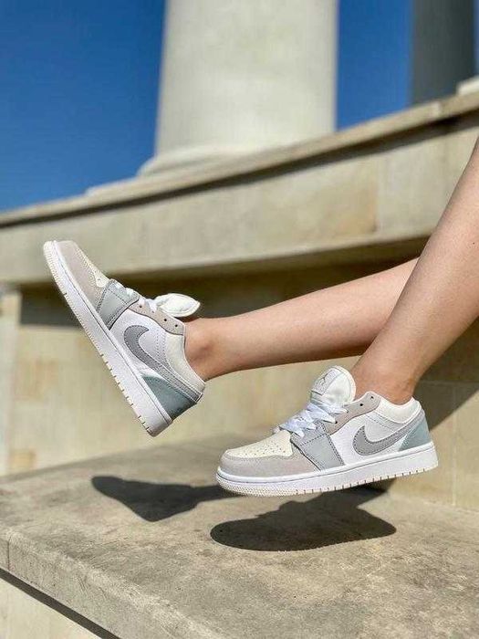 Nike Air Jordan 1 Low — одна из самых востребованных моделей сезона