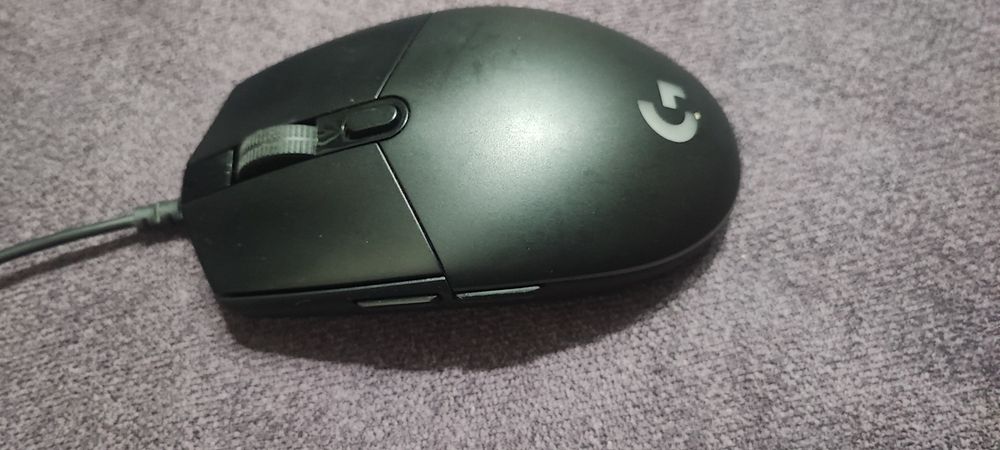 Продам игровую мышь Logitech G102