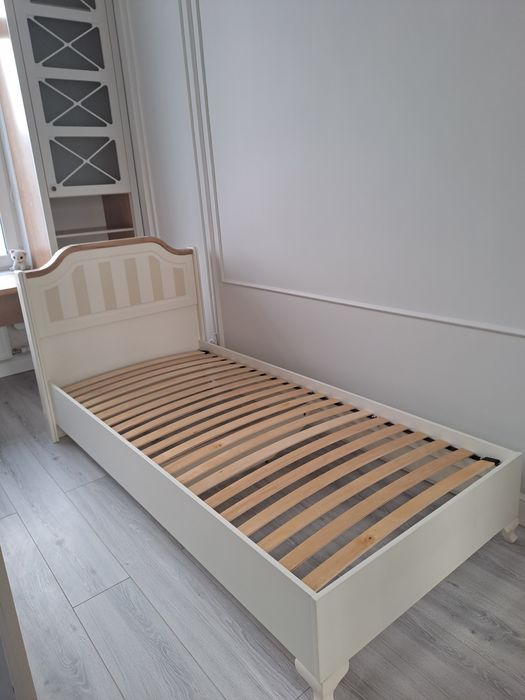 Кровать односпальная