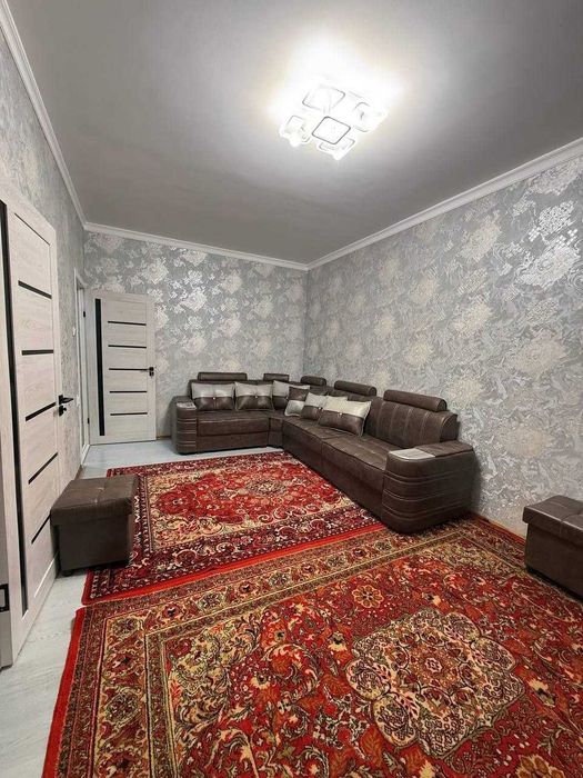 Юнусабад 13  Анжир кафе  1/1/4  Продается квартира