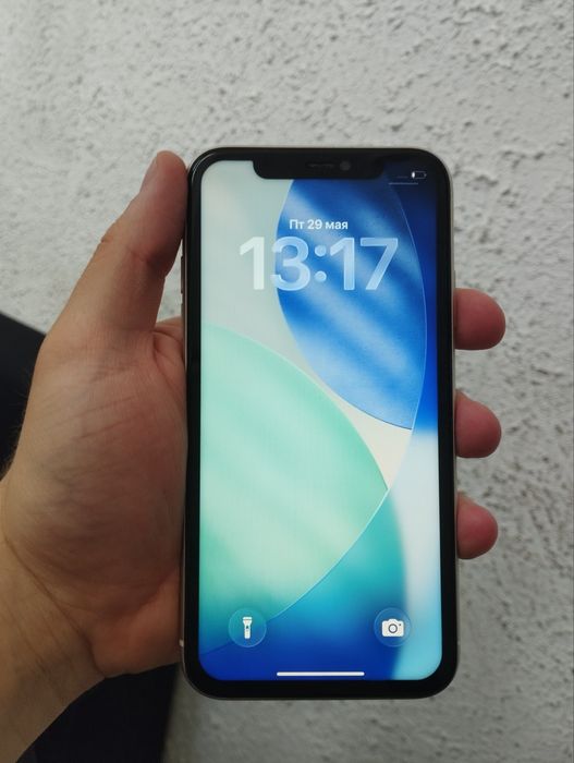 iPhone 11 64gb .