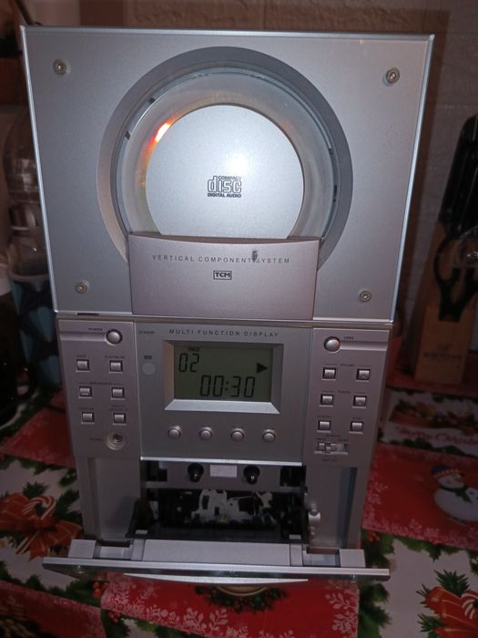 System vertical TCM - Cd, radio și casetă