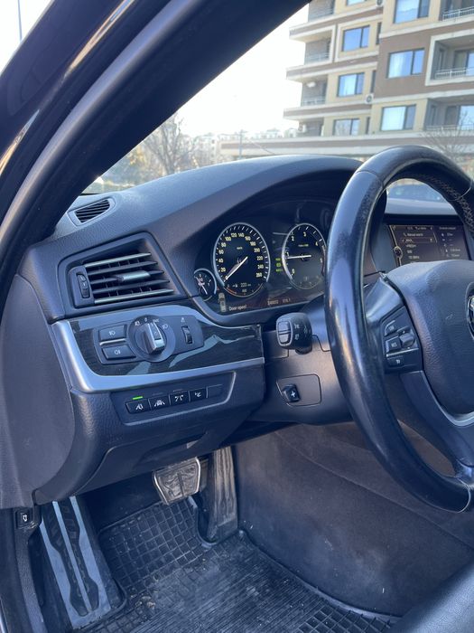 BMW 520 f11 2011г.