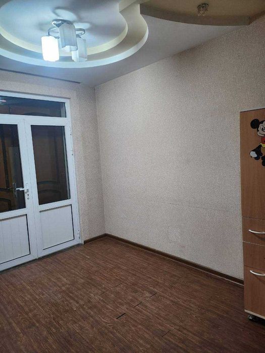 Продаю 2 квартиры один с ремонтом другой без ремонта