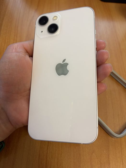 iPhone 13 отличное состояние