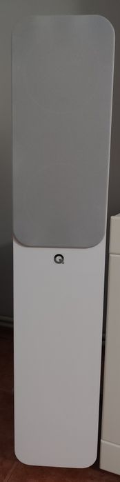 Vând boxe podea Q Acoustics - 3050i