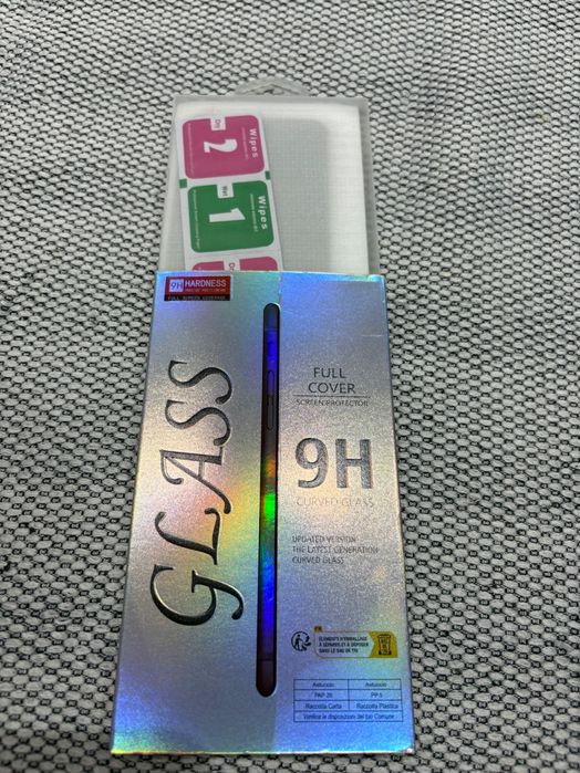 Folii privacy iPhone 11