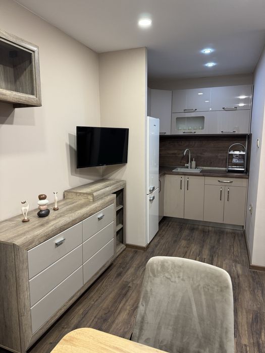 Дава се под наем Едностаен апартамент в Пловдив, Тракия - 36 кв.м за 378.93 € - Снимка #2