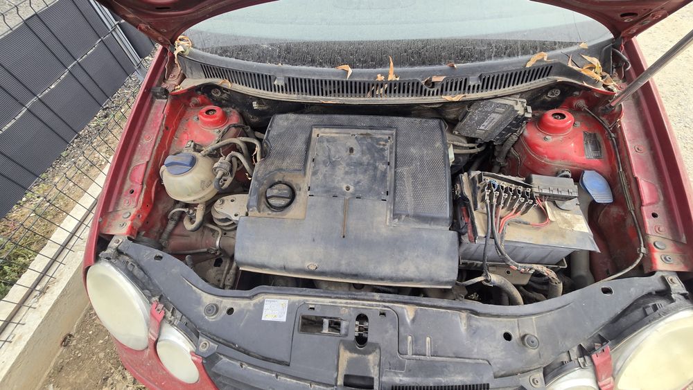 Vw polo usi aripa faruri bara Scaune usa stopuri stopuri hayon portbagaj electromotor alternator motor cutie viteze trager armatura oglinda capota 1.2