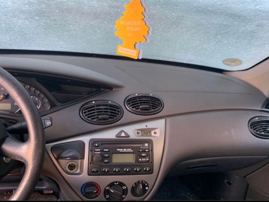 Vand sau schimb, astept oferte