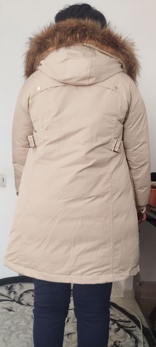 Продам куртку пуховик.48 размера