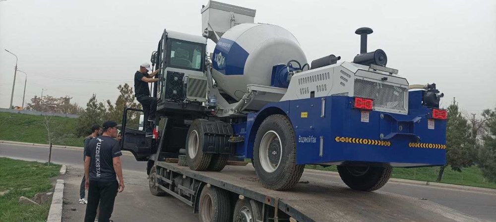 Бетоносмеситель с самозагрузкой