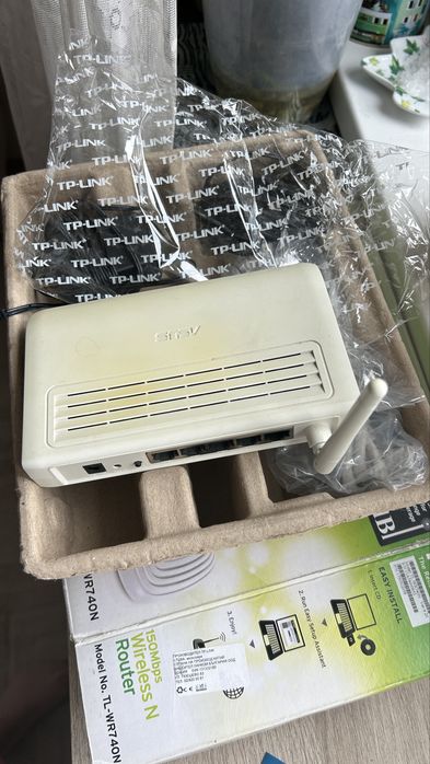 ASUS Wi‑Fi рутер с антена + захранване | Отлично работещ