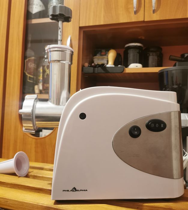 Grinder Masina tocat carne si facut carnati