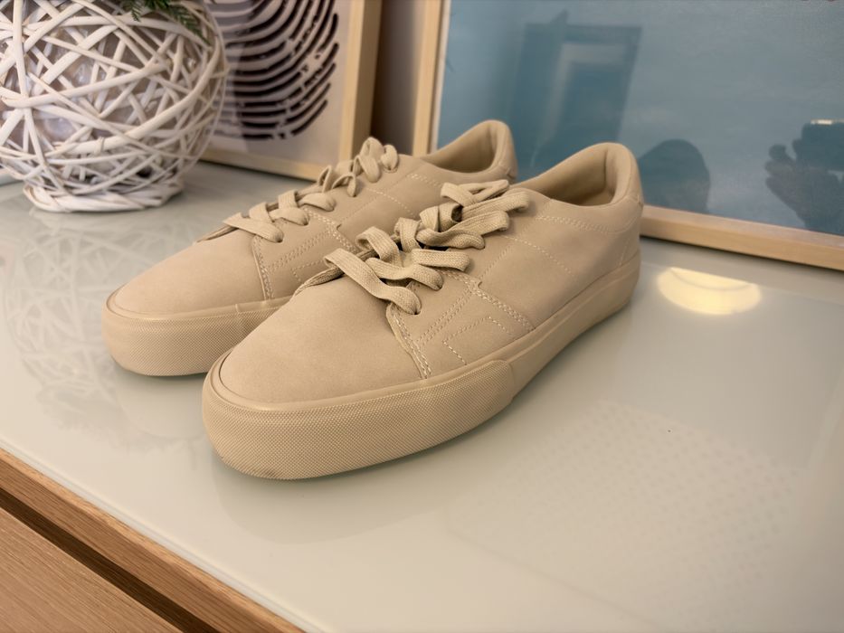 Чисто Нови обувки Pull&Bear