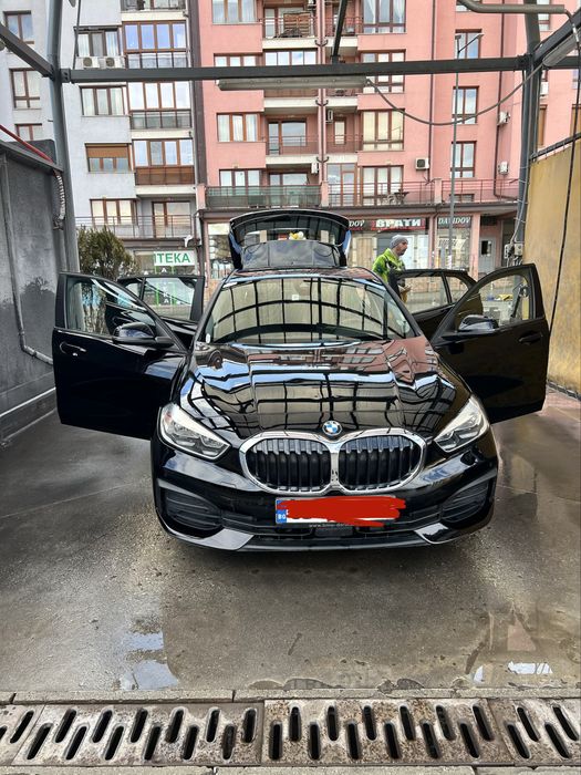 BMW 118i 2020 година