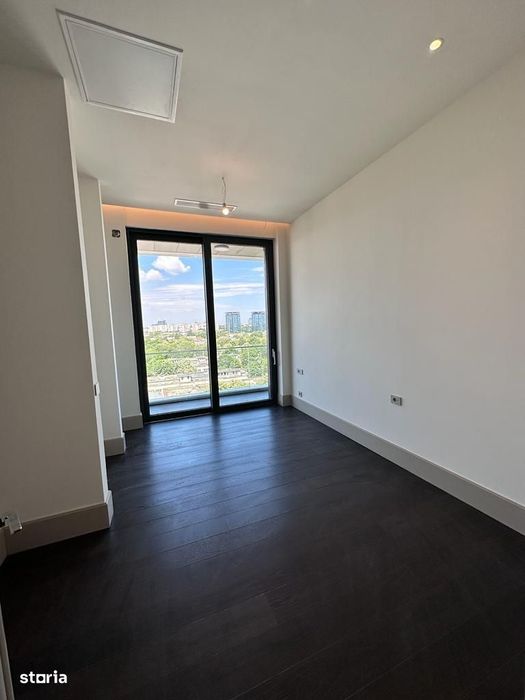 Penthouse 4 camere 102 The Address