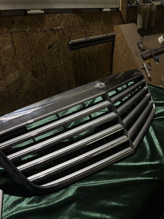 Mercedes-Benz W211 E500 на разбор