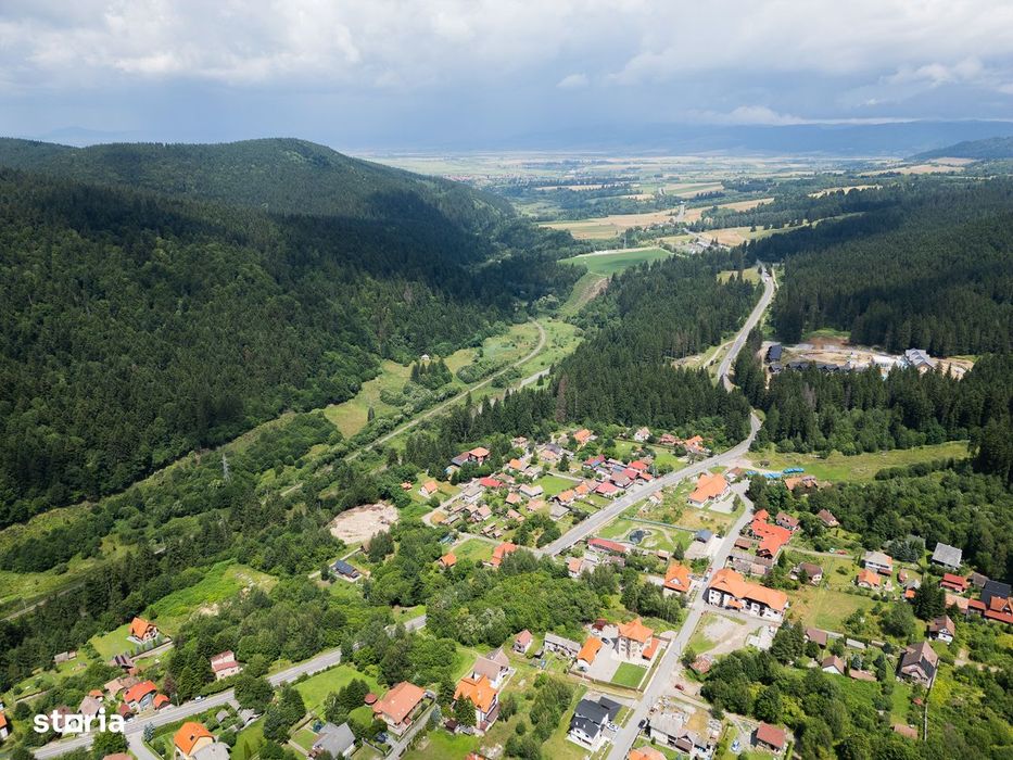 Teren intravilan de vânzare, 2635 mp