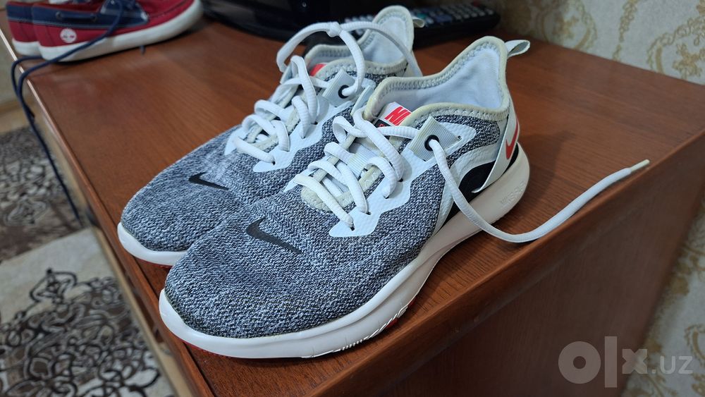 Кроссовки Nike original razmer35.5