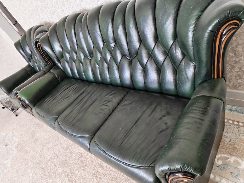 Кожаный диван и кресла