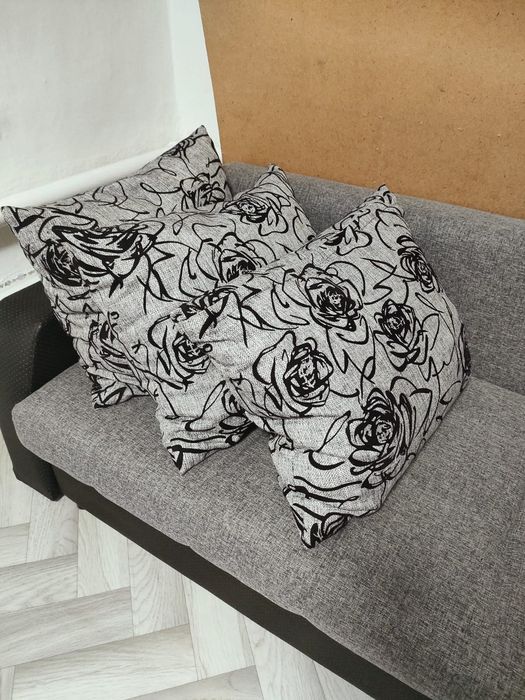 Продаётся диван с креслом и пуфиком,срочно