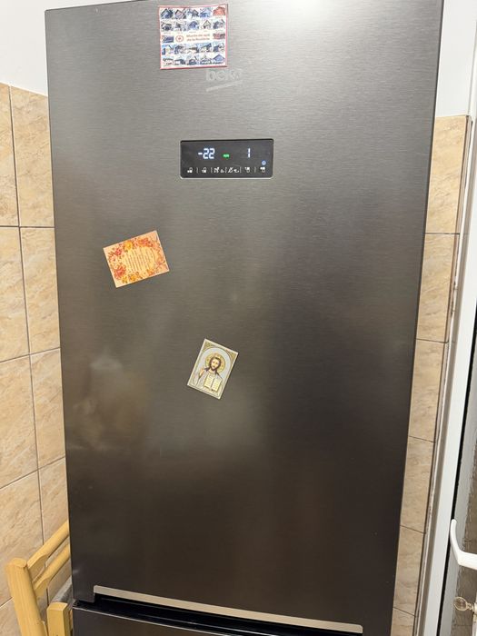 Frigider beko neo frost