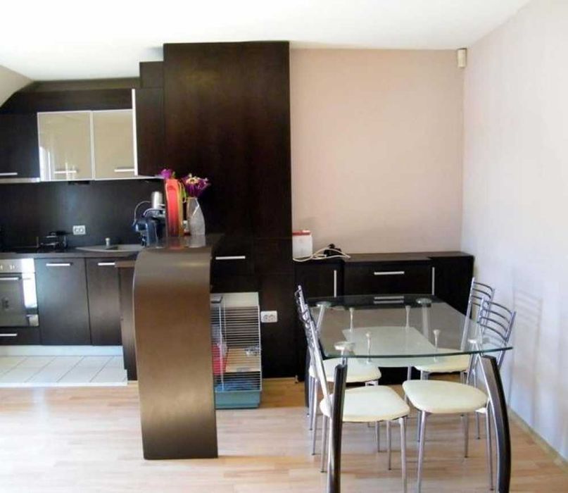 Тристаен апартамент в Стрелбище