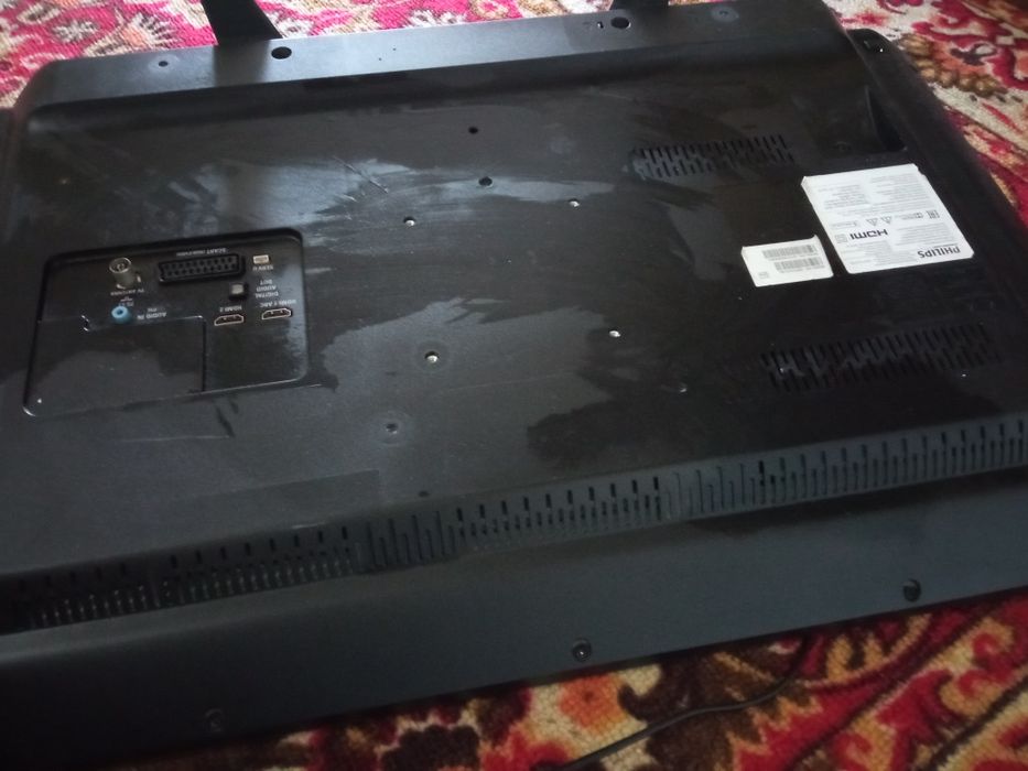 Телевизор PHILIPS на запчасти