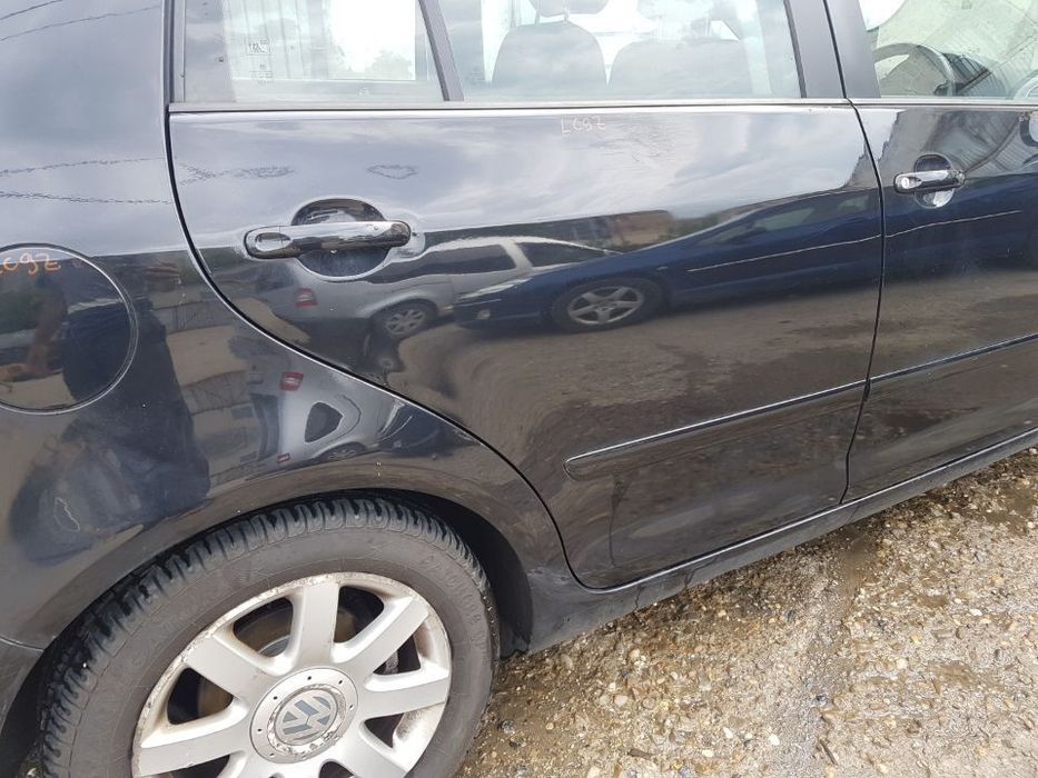 Prag / Praguri Metal Dreapta VW Golf 5 Plus 2004 - 2008 Cod Culoare LC9Z