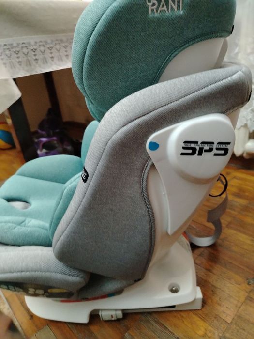 Продается машинное детское кресло!