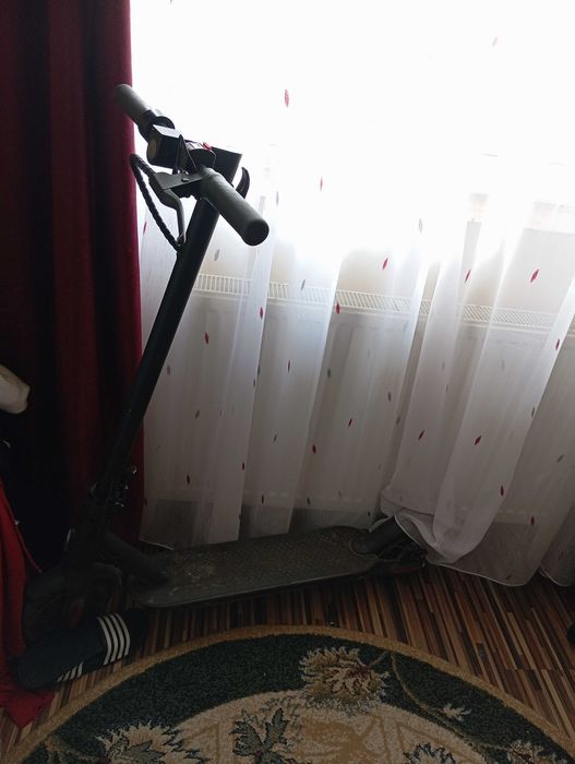 Vând o trotineta electrica Xiaomi pro 2
