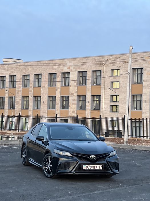 Фара Камри 75  /  70