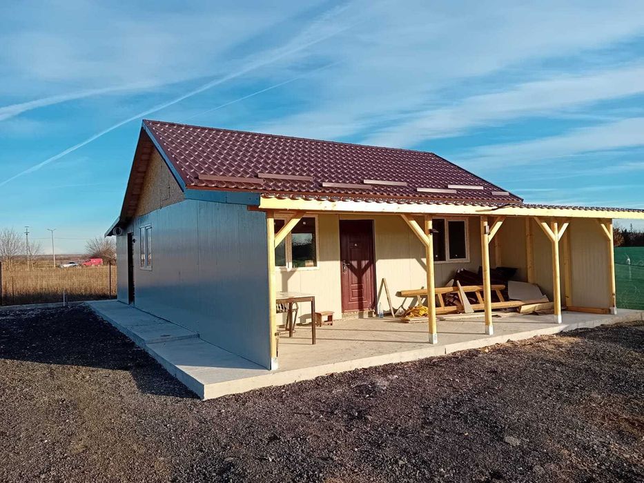 Case din Lemn, Casa Modulara, Garaje Auto si Containere stil birou din structura metalica si panou sandwich termoizolant