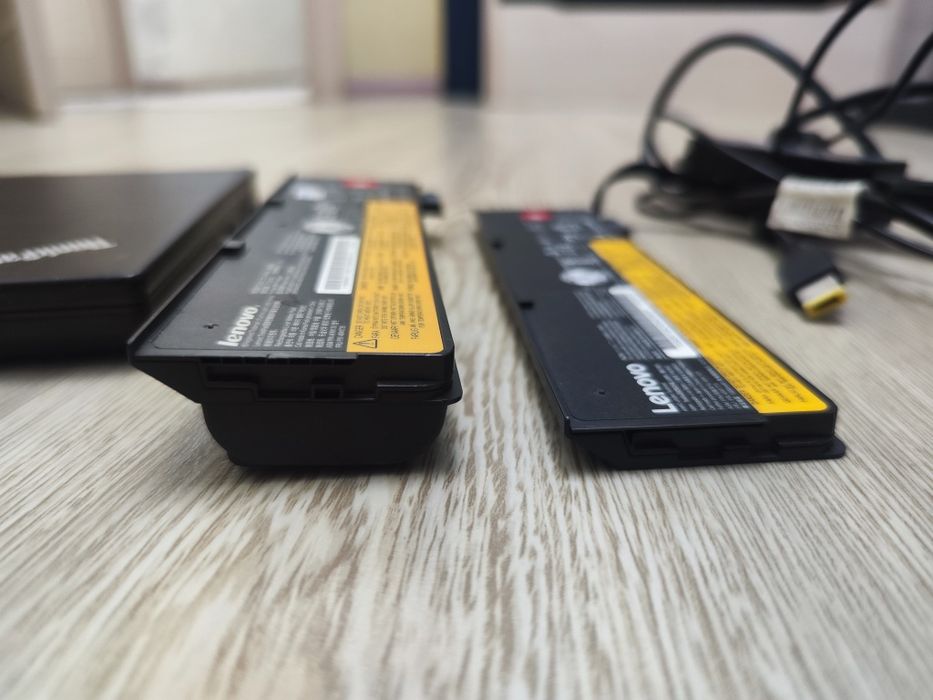 Продам Lenovo ThinkPad X240 / i5 / SSD / 2 аккумулятора