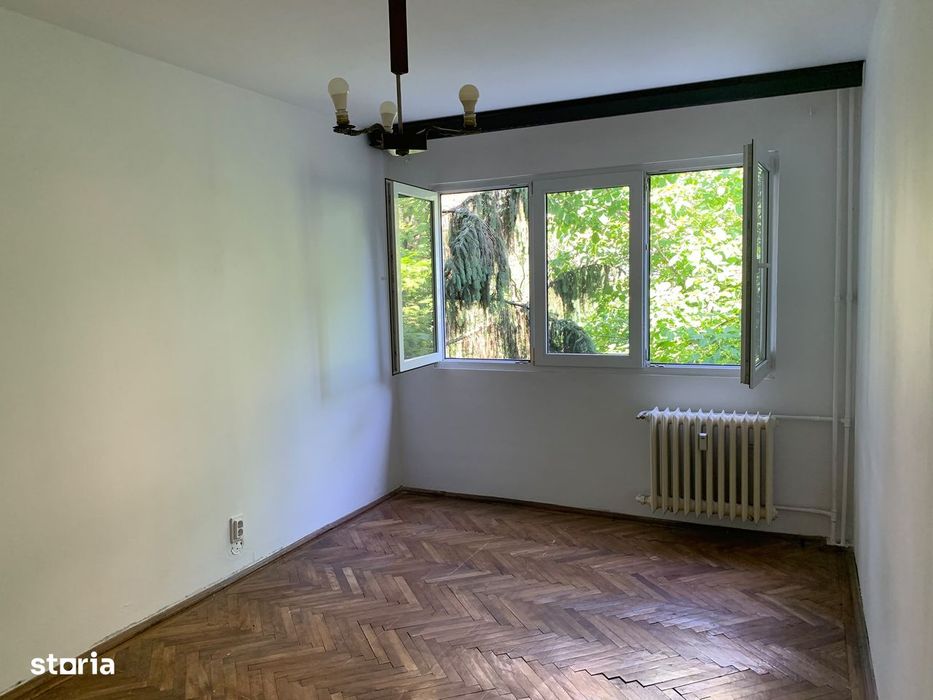 Apartament în zona liniștită