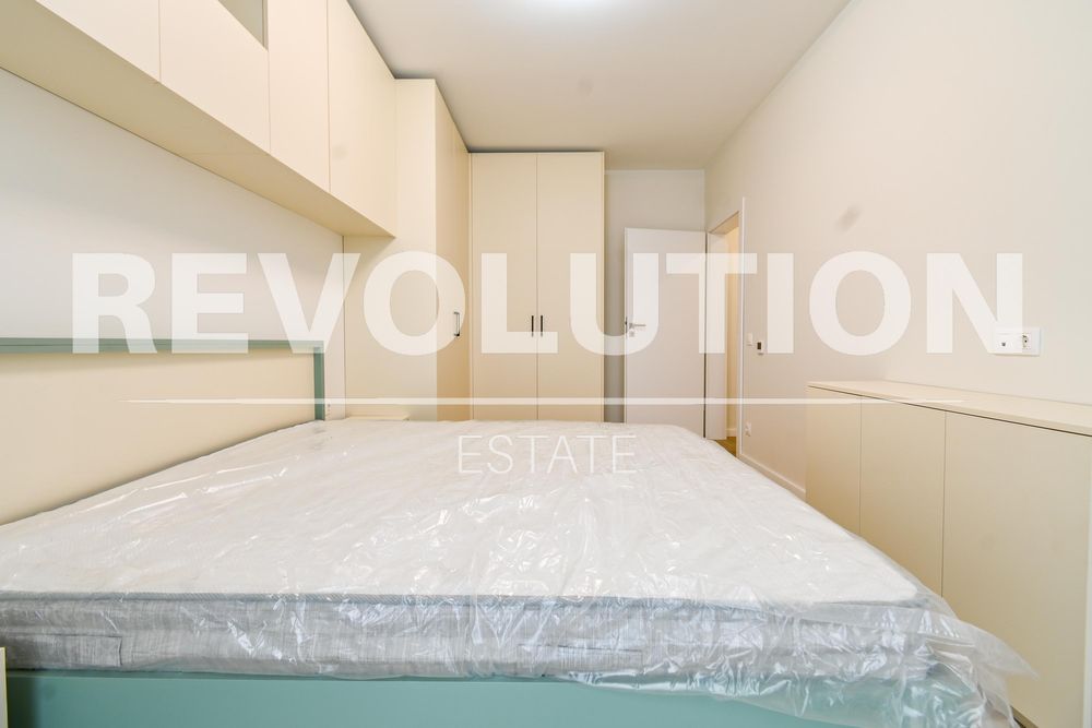 Дава се под наем Тристаен апартамент в София, Дианабад - 97 кв.м за 1296.42 € - Снимка #6