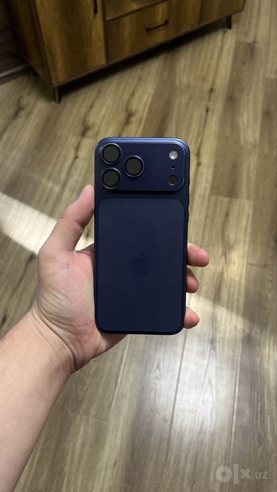 iphone 17 pro max Blue