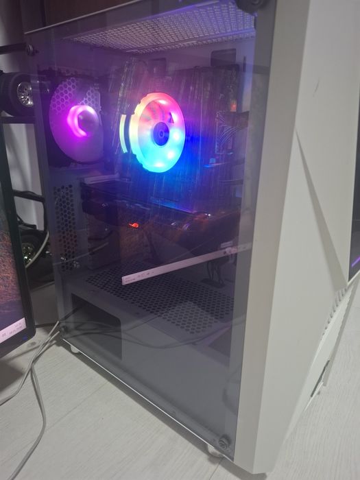 Vand I5 gen 11 cu gtx 1050 TI