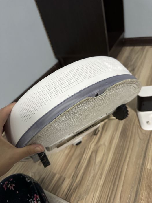 Робот пылесос от dream (Мусабек)