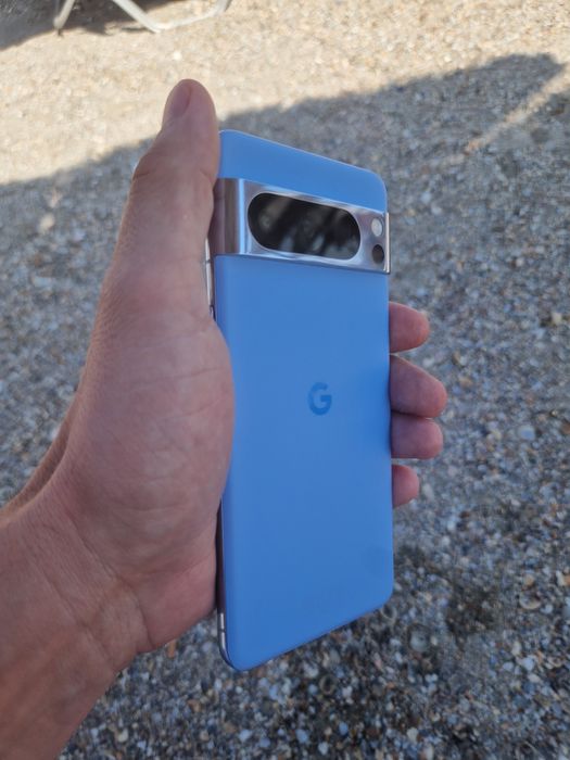 Pixel 8 pro blue