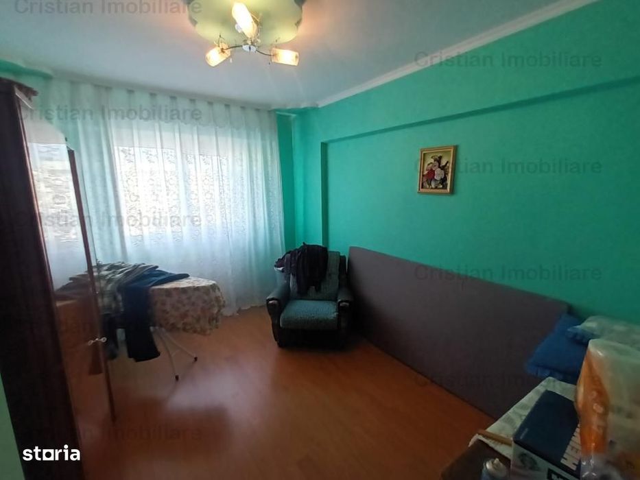 Apartament 3 camere confort 1 decomandat zona Vidin
