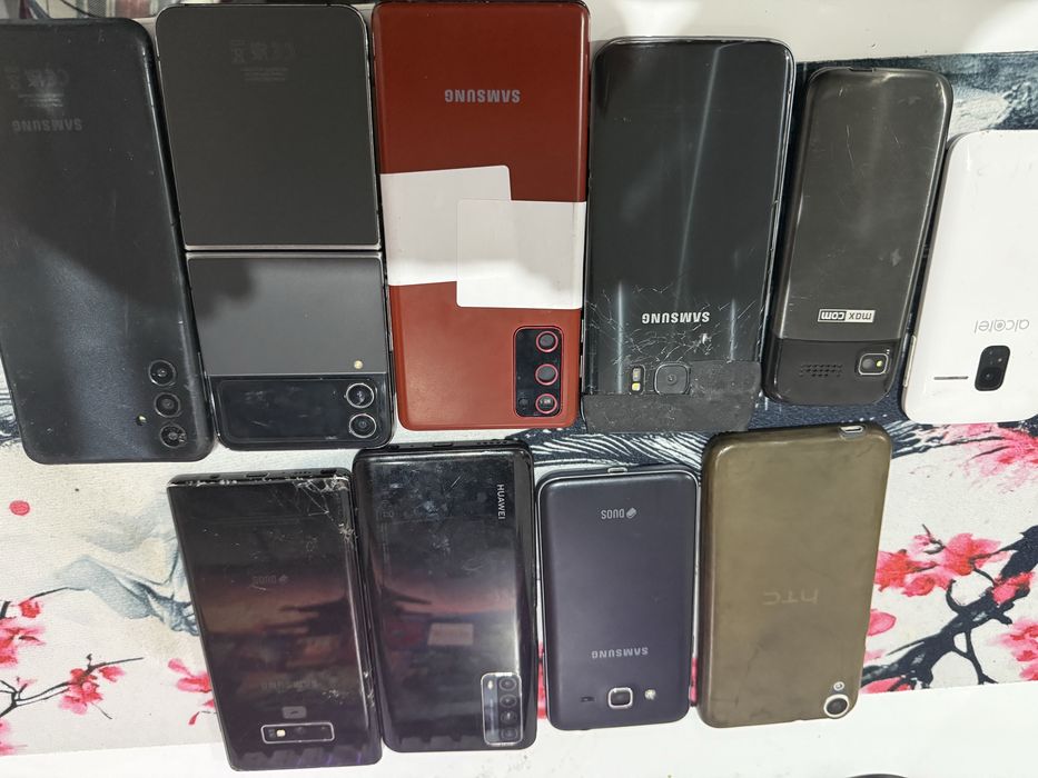 Telefoane funcționabile/piese