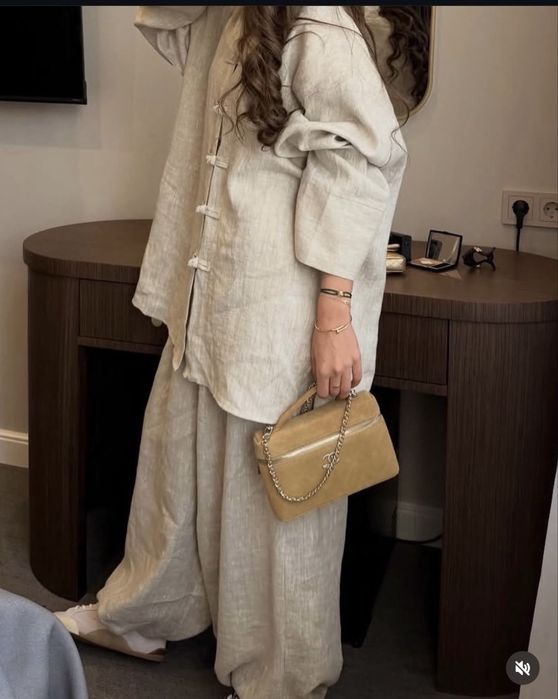 Продаем двойка с брюками