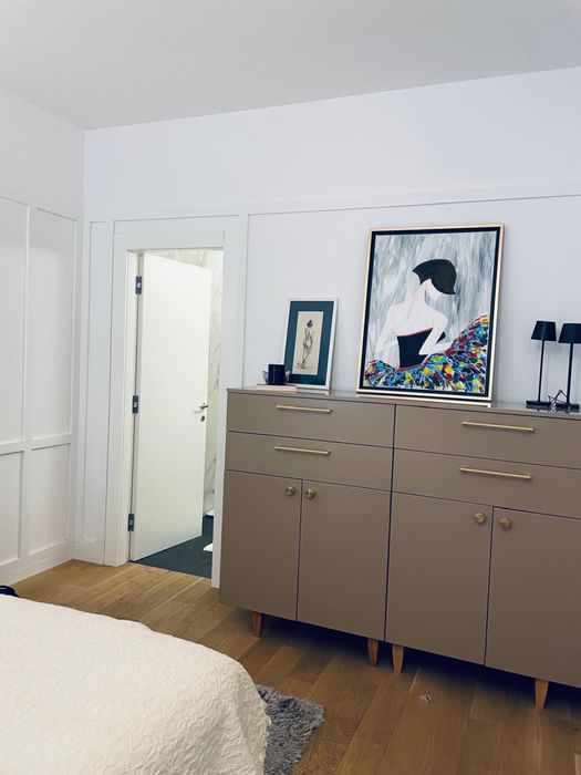 4 camere One timpuri noi