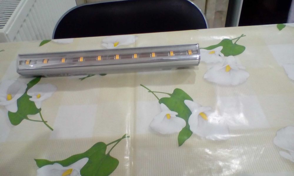 aplice rotunde , lustre tubulare